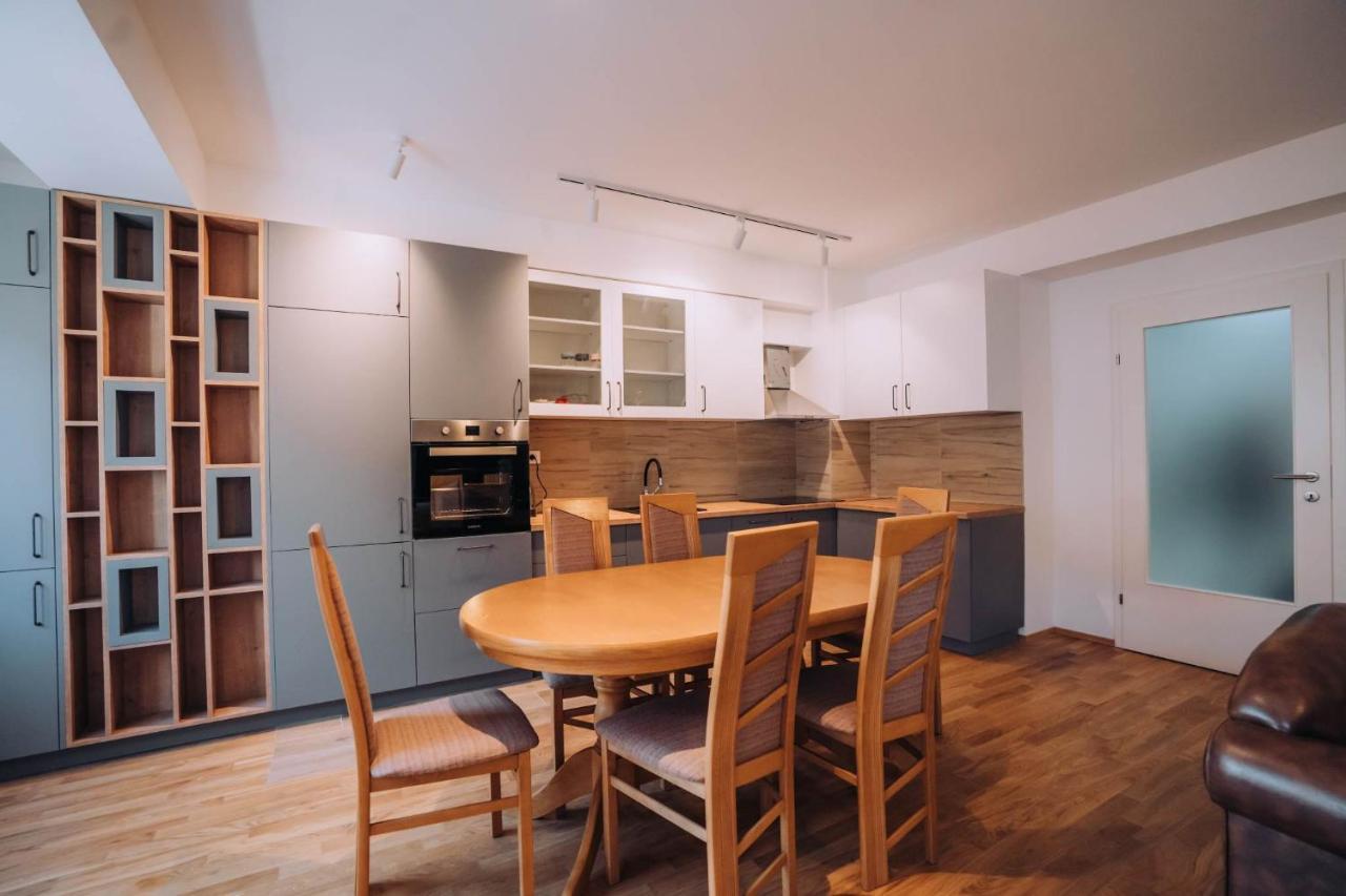 Darki Apartments 4 - Very Central 100 Square Meters,Two Bedrooms,Free Parking โอครีด ภายนอก รูปภาพ
