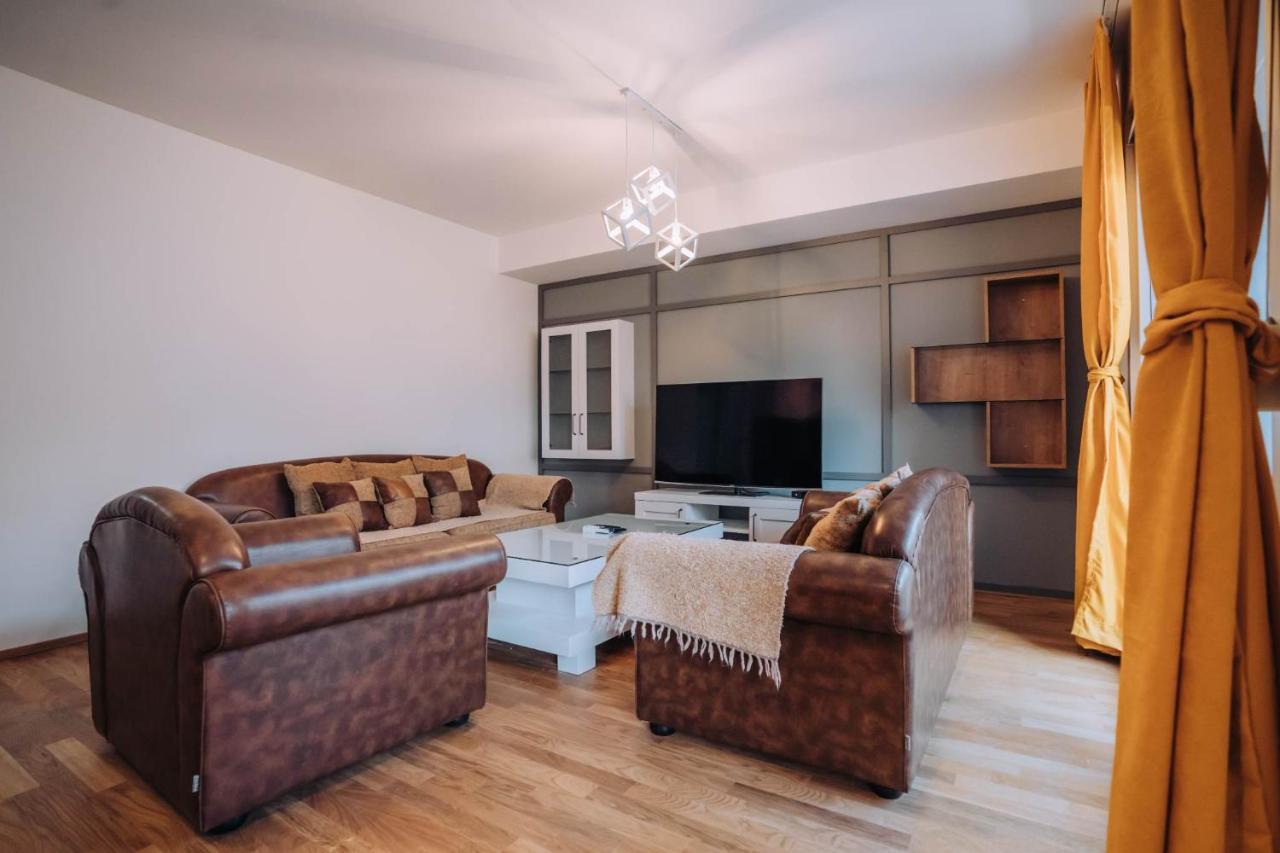 Darki Apartments 4 - Very Central 100 Square Meters,Two Bedrooms,Free Parking โอครีด ภายนอก รูปภาพ