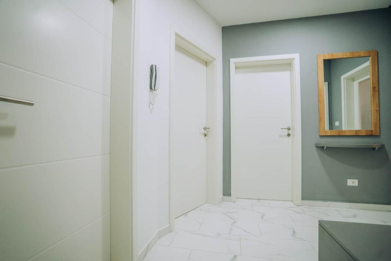 Darki Apartments 4 - Very Central 100 Square Meters,Two Bedrooms,Free Parking โอครีด ภายนอก รูปภาพ